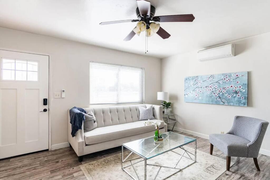 Casa Italia -2br- Free Driveway Parking For 2 Cars * San Diego
